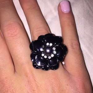 Black flowers ring!